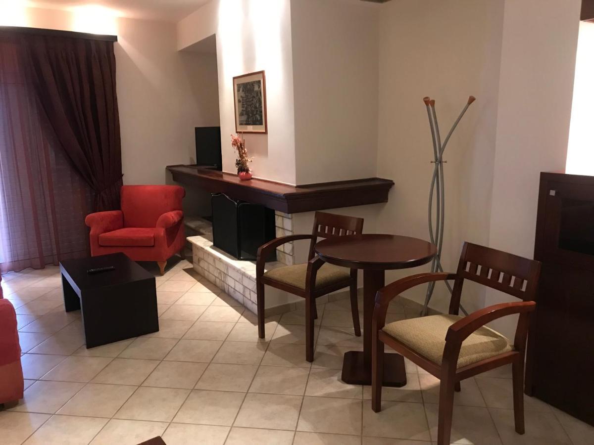 Plaza Hotel Nafpaktos Zewnętrze zdjęcie